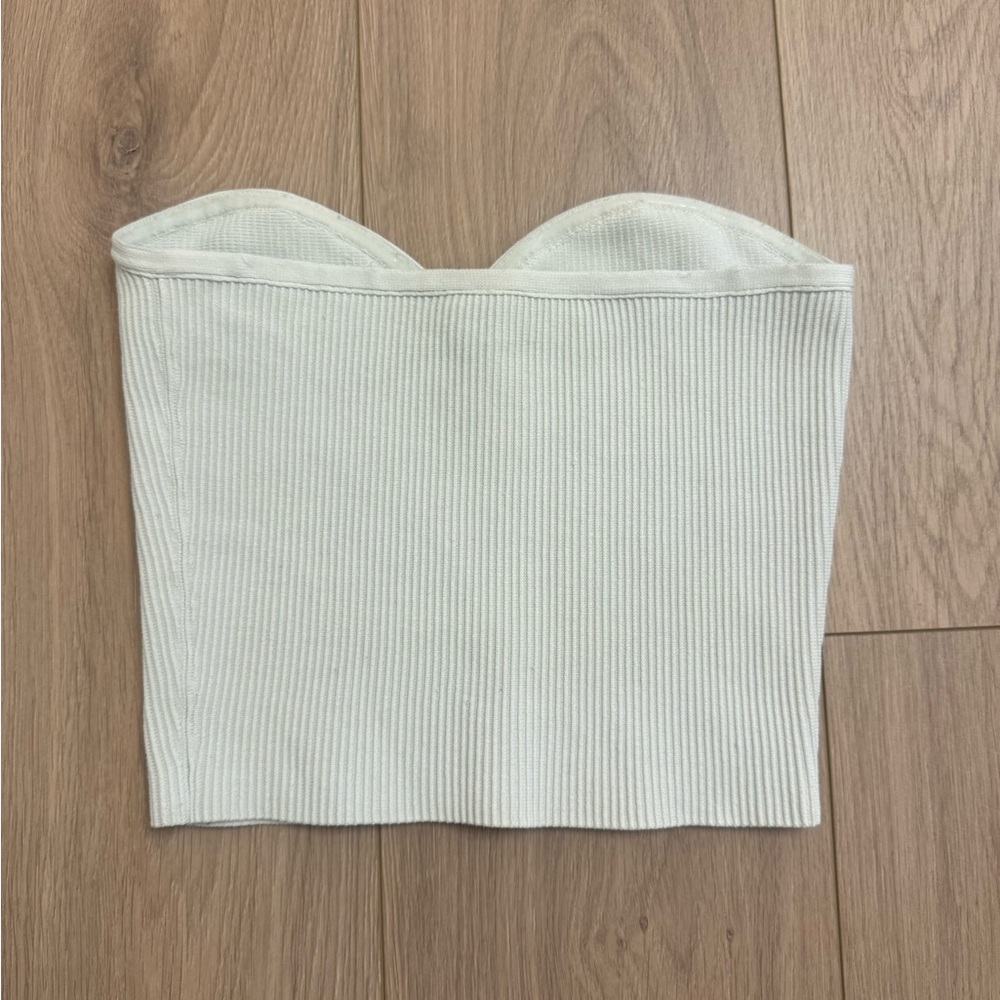 Aritzia Babaton Strapless Ribbed sweetheart neckline sculpt knot Crop Top Medium - Picture 3 of 3